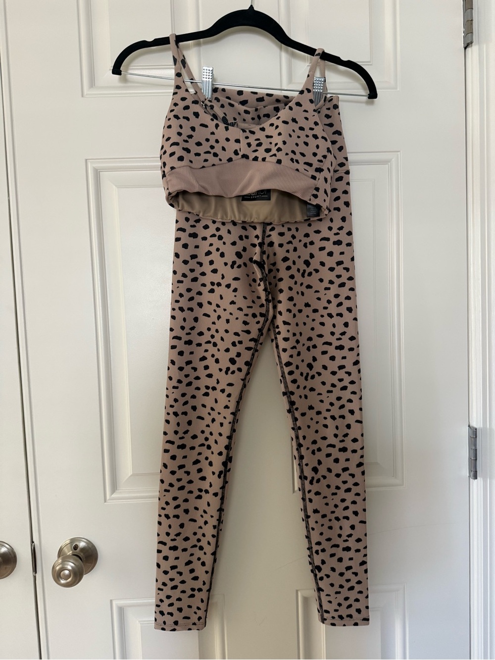 Beach Riot Beige & Black Spotted Active SET TOP SMALL BOTTOMS XS